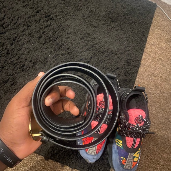 Selling Versace belt and Versace chain reactions (Belt size 44-40)(shoe size 13) - Picture 3 of 7